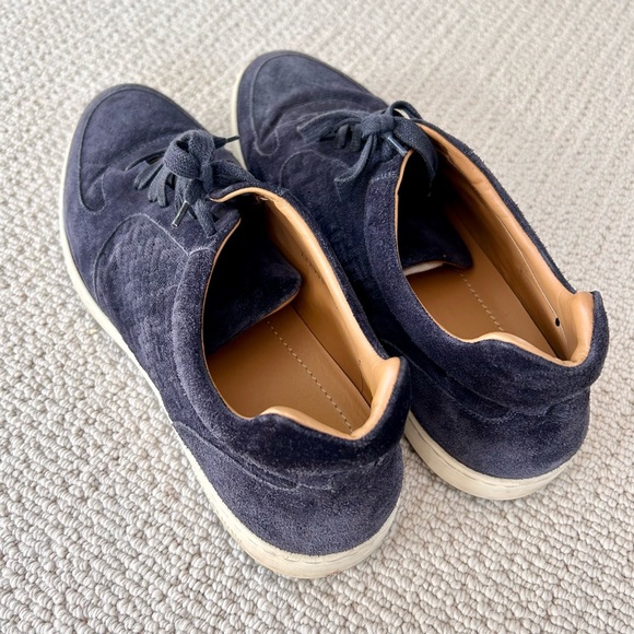 Authentic Blue Suede Giorgio Armani Sneaker. Size 9 - Picture 2 of 7